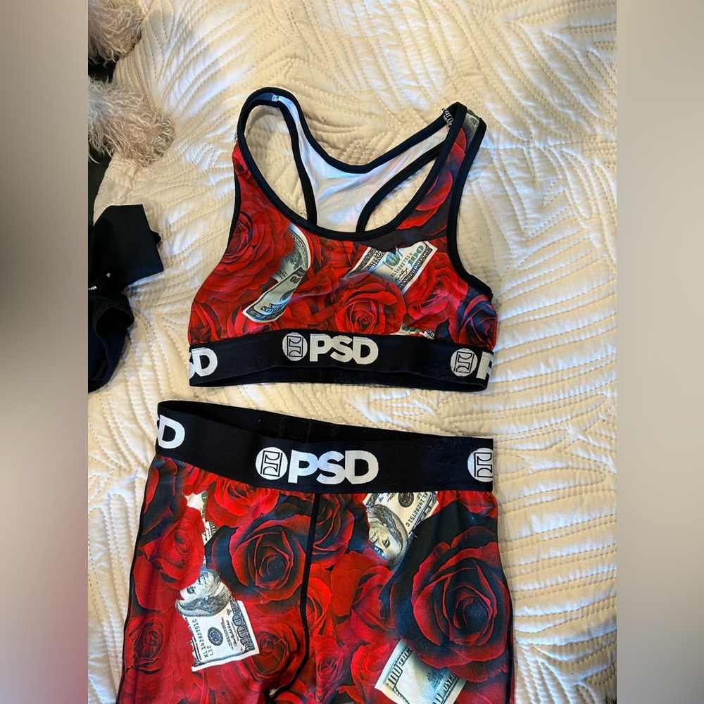 Size small athletic wear sports bra matching leggings.